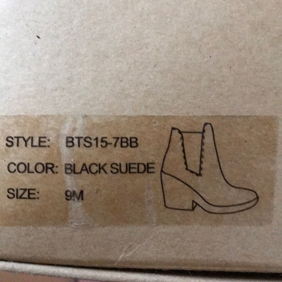 Urban Outfitters Posey Gumsole Boots - Picture 7 of 8